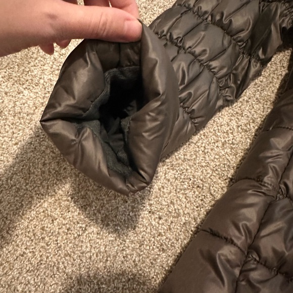 Women’s Columbia Puffer Jacket - Picture 5 of 6